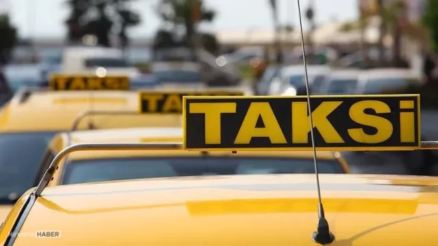 Antalya'da turiste taksimetre oyunu yapan şoför meslekten men edildi