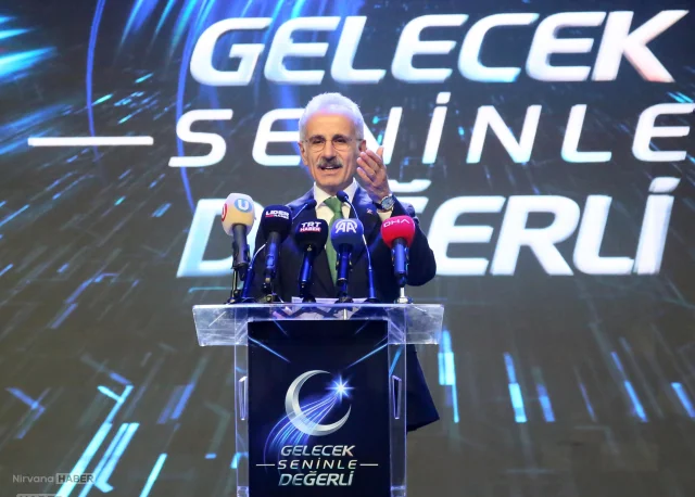 Bakan Uraloğlu: "10 günde 8 milyon abone 5G ile tanıştı"