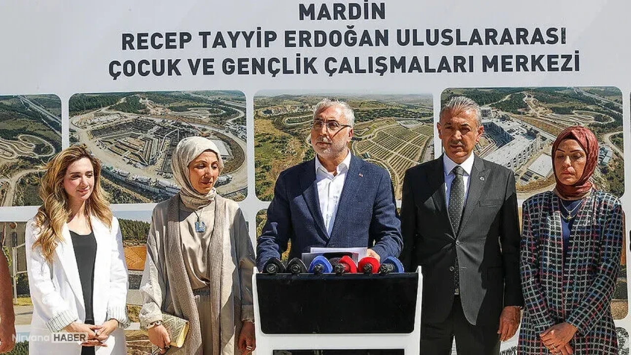 Bakan Vedat Işıkhan Mardin'deki dev gençlik merkezi yatırımını inceledi