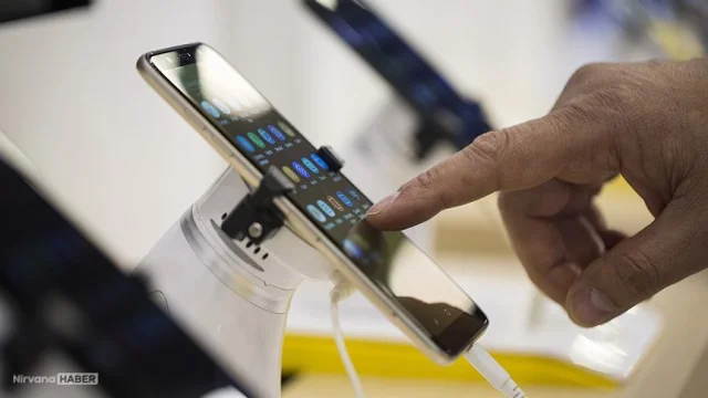 Dubai’de 7 rakamlı özel telefon numarası rekor fiyata satıldı