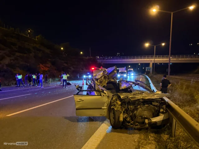 Hatay'da feci kaza:  Tıra çarpan otomobildeki 1 kişi öldü