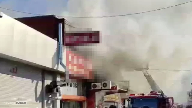 Zeytinburnu'nda korkutan yangın!