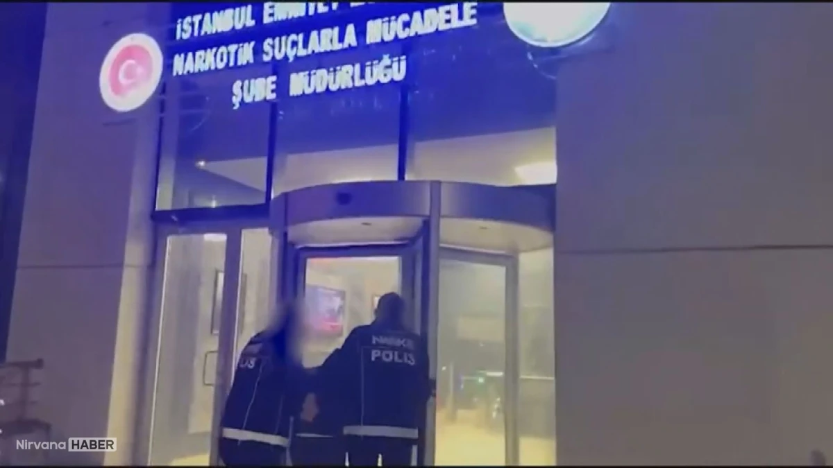 Sancaktepe'de sosyal medyadan uyuşturucu paylaşımı yapan şüpheli yakalandı