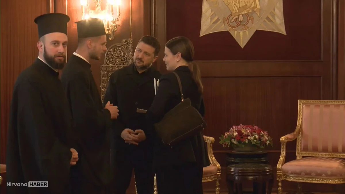 Zelenskiy Fener Rum Ortodoks Patrikhanesi'ni ziyaret etti