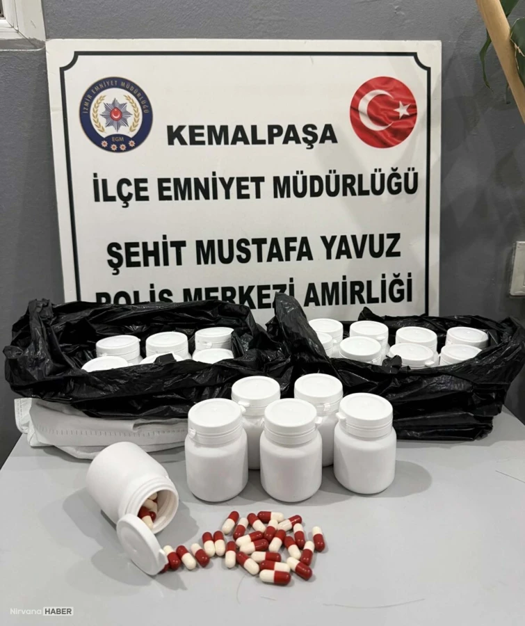 İzmir'de 1085 adet ecza hap ele geçirildi: 2 kişi tutuklandı