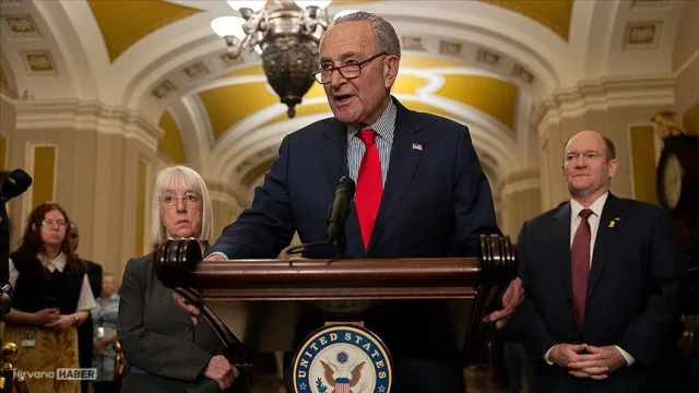 Schumer’den Trump’a 'çelişkili açıklama' eleştirisi