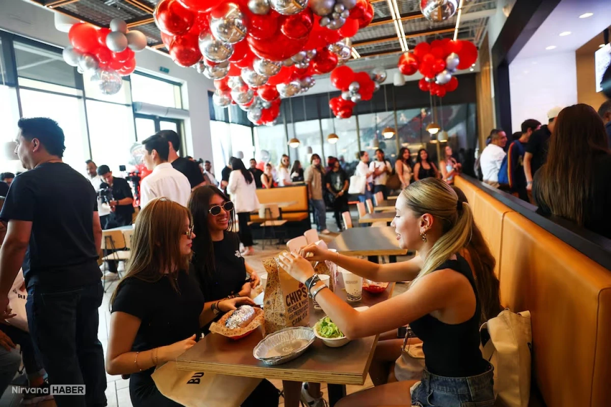 ABD'li fast food restoran zinciri Chipotle ilk şubesini Meksika'da açtı