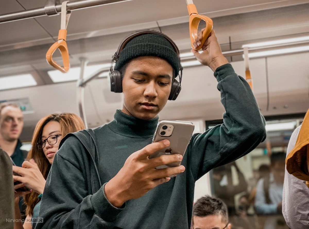 Telefonunuza neden saatler harcıyorsunuz? İşte dijital dünyanın gizli tuzağı