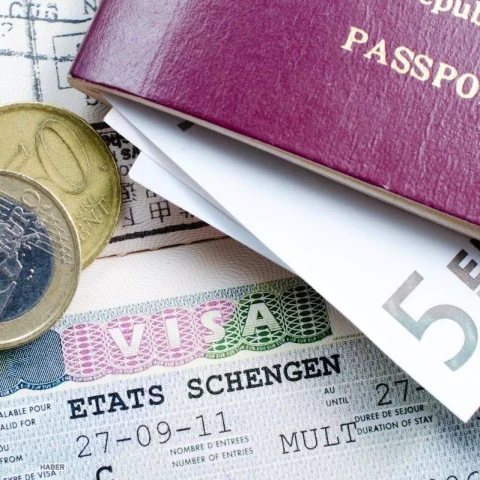 Schengen Vizesi randevusunda karaborsa alarmı: Bin euroya varan tuzaklar