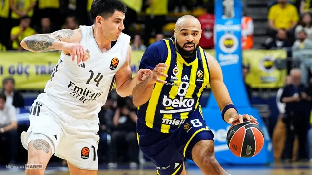 Fenerbahçe Beko, EuroLeague'de play-off'u garantiledi