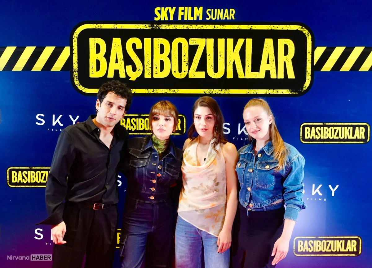 Başları dertten kurtulmuyor: "Başıbozuklar" filminin galası İstanbul'da yapıldı