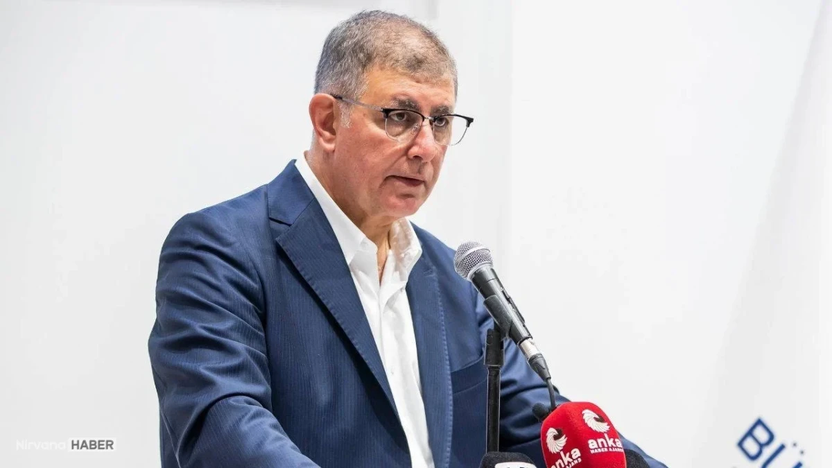 İzmir Büyükşehir Belediye Başkanı Cemil Tugay CHP’den istifa ettiğini açıkladı
