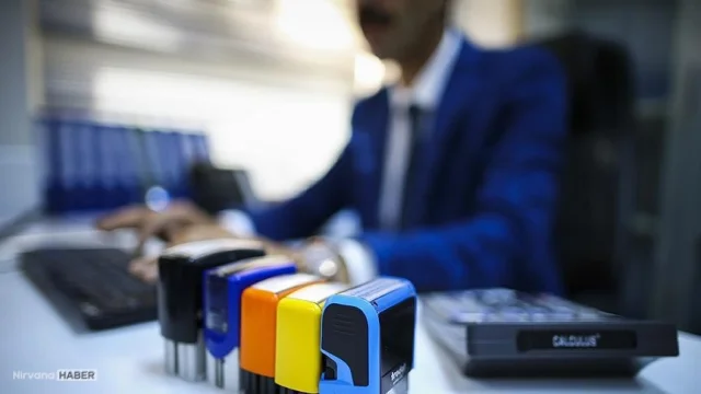 Kamuda kadro düzenlemesi: Hangi sözleşmeli hangi memur kadrosuna geçecek?