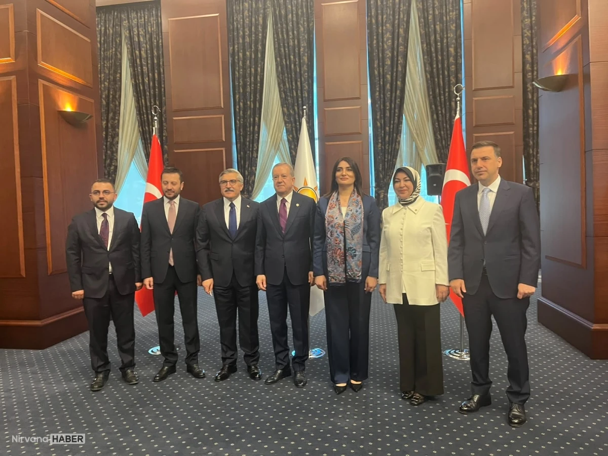 AK Parti ve CHP arasında 3 bayram sonra bayramlaşma ziyareti gerçekleşti