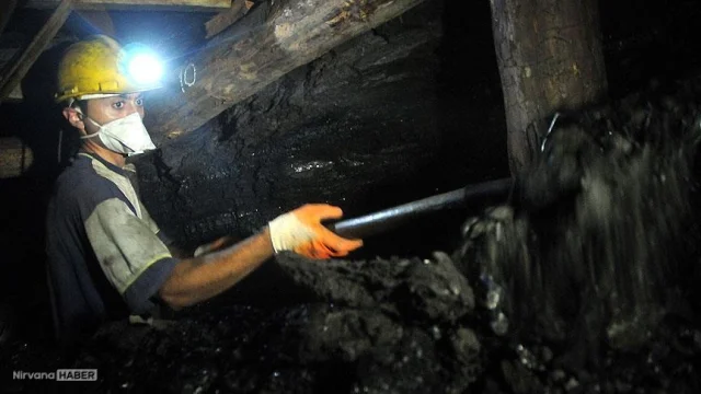 Zonguldak’ta Maden İşçileri İlk Sahuru Yerin 120 Metre Altında Yaptı