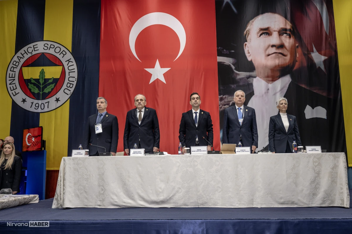 Fenerbahçe Divan Kurulu Toplandı: Şampiyonluk yarışı ve hayal kırıklığı gündemde