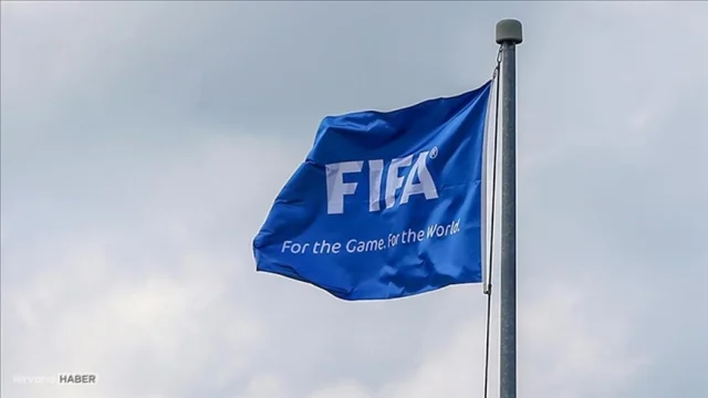 FIFA’dan şok karar: 2 kulübe transfer yasağı!