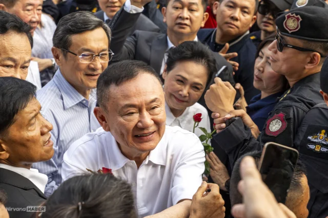 Eski Tayland Başbakanı Thaksin Shinawatra şartlı tahliye ile serbest bırakıldı