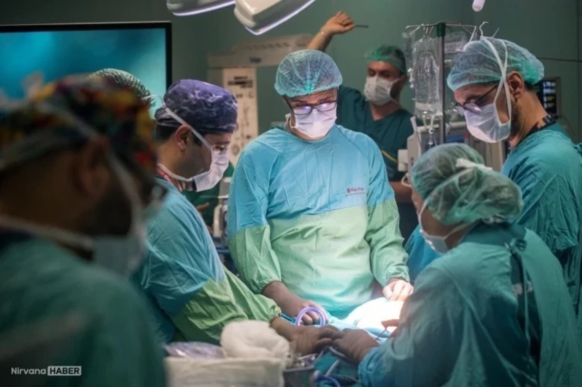Hacettepe Üniversitesi'nde mucize operasyon: Türkiye'de bir ilke imza atıldı