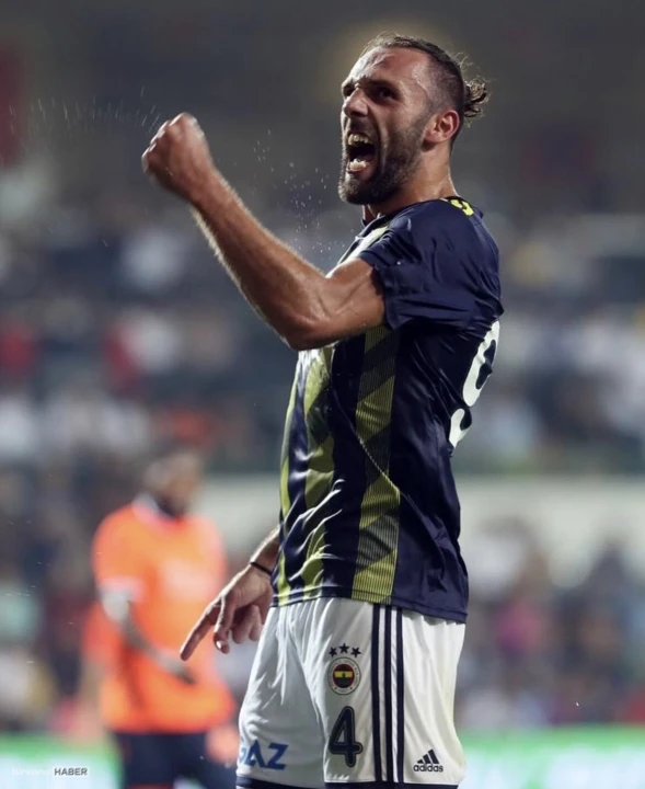 Fenerbahçe'de İsmail Kartal döneminin ilk transferi Vedat Muriqi