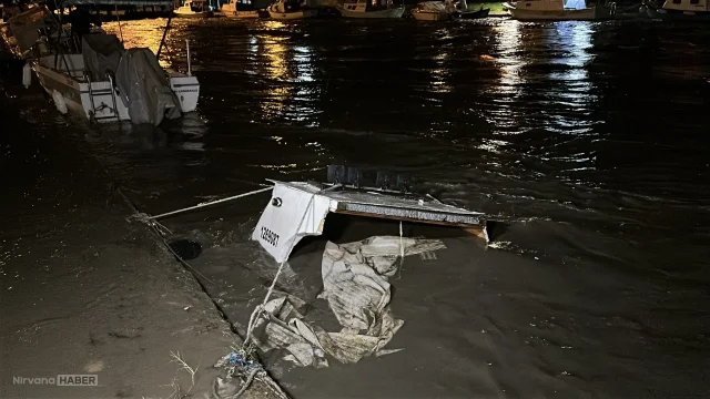 Çanakkale'nin Üzerinde Kara Bulutlar: Su Taşkınları
