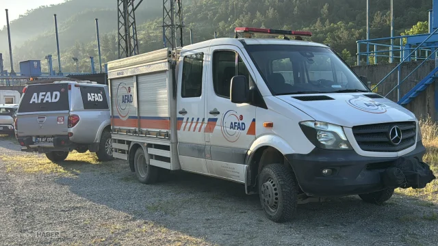 Çaya düşen CHP'li Başkan Yardımcısı kayıp!