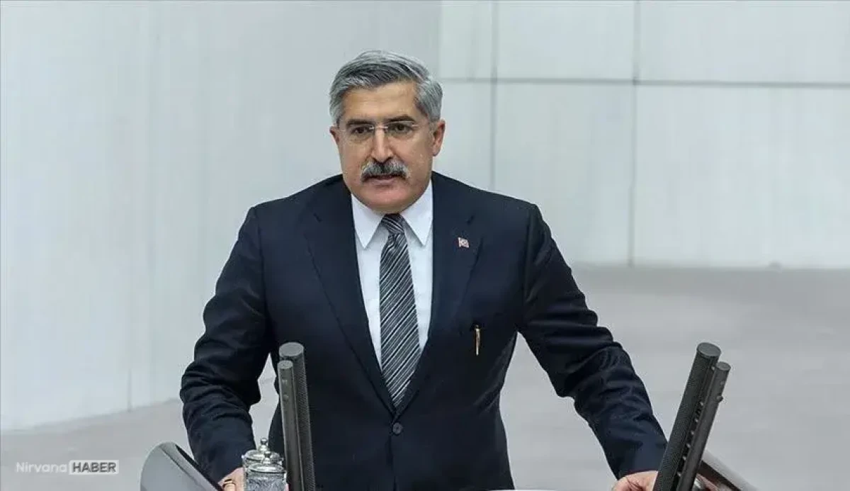 Özel'e tepki: "Siyasi mücadele sandıkta verilir, yabancı basında değil"