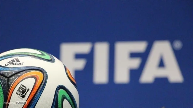 FIFA’dan 3 Türk kulübüne ağır ceza: Transfer kapıları kapandı!