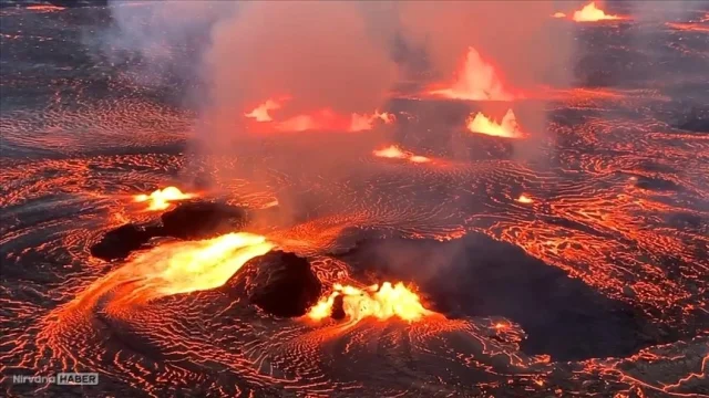 Lavlar 300 metreye yükseldi! Hawaii’de korkutan patlama