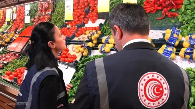Bakanlık fahiş fiyata geçit vermiyor! 81 ilde ramazan denetimi