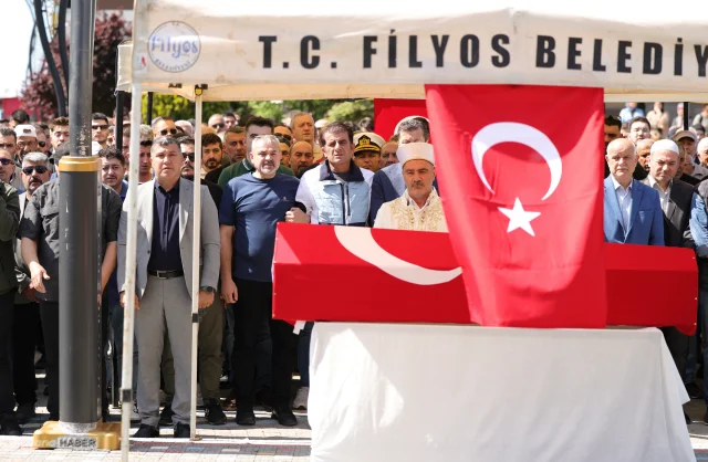 İzmir'de hayatını kaybeden asker Zonguldak'ta son yolculuğuna uğurlandı
