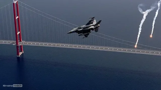 EFES-2026 Tatbikatı'nda F-16 savaş uçaklarından gövde gösterisi!