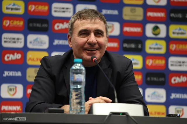 Romanya’da Hagi dönemi başladı: Lucescu’nun yerine geçti!