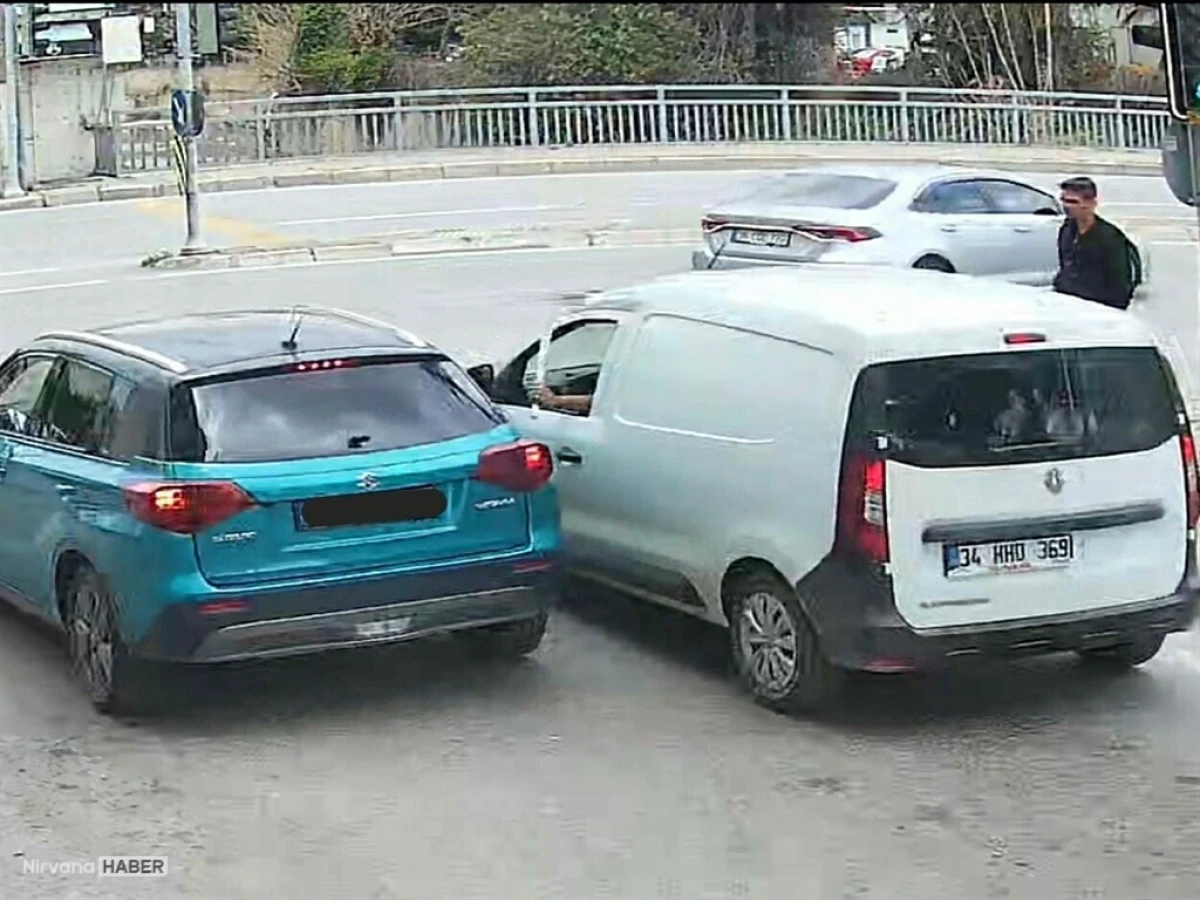 Trafikte maganda: Beyzbol sopasıyla saldırdı