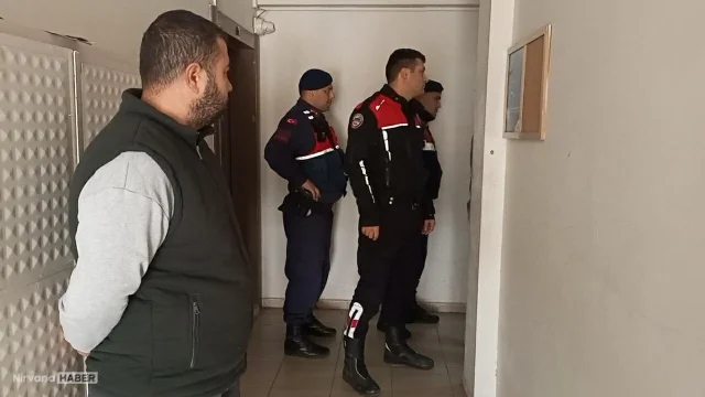 Aydın’da kapıyı açmayan firari hükümlü çilingirle yakalandı