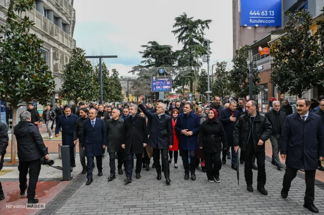 Bakan Uraloğlu: İran, Irak, Suriye, Lübnan ve Ürdün’e olan bütün uçuşlar iptal