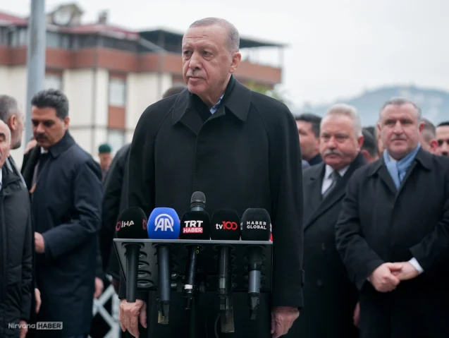 Erdoğan Rize’de bayram namazında konuştu: Orta Doğu’daki gelişmelere dikkat çekti