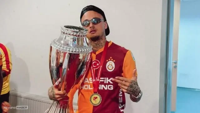 Galatasaray'da kiralık sözleşmesi biten Noa Lang takıma veda etti