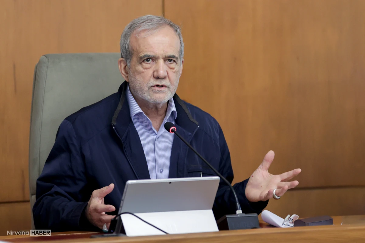 Pezeşkiyan'dan Körfez ülkelerine: Düşmanlarımızın savaşı topraklarınızdan yürütmesine izin vermeyin