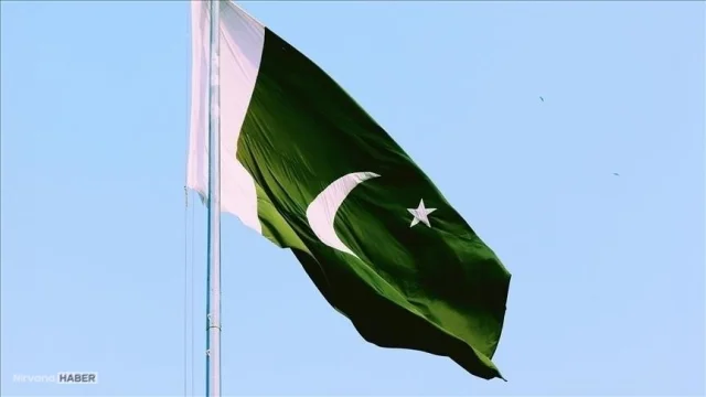 Pakistan’dan Afganistan sınırına hava operasyonu: 7 nokta hedef alındı