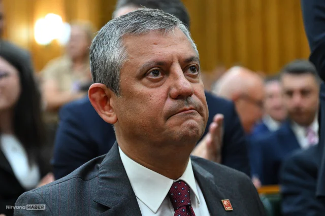 CHP Başkanı Özel: "Bir seçim daha kaybedersem dakika durmam"