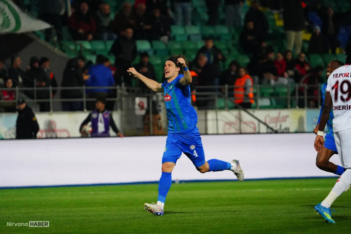 Çaykur Rizespor Samsunspor'u farklı mağlup etti