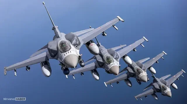 EFES-2026 Tatbikatı'nda F-16 savaş uçaklarından gövde gösterisi!