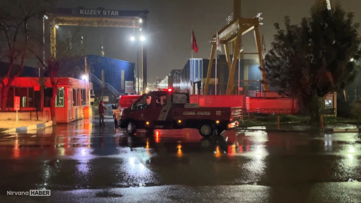 İstanbul’da kuru yük gemisinde gece yarısı yangın