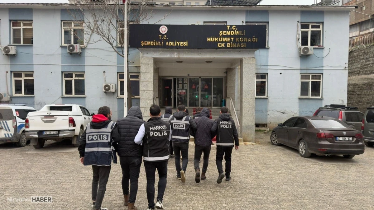 Hakkari’de aranan şahıslara operasyon: Firari hükümlü dahil 12 kişi yakalandı