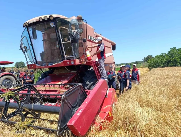Çanakkale'de orman yangınlarını önlemek için biçerdöverlere sıkı denetim