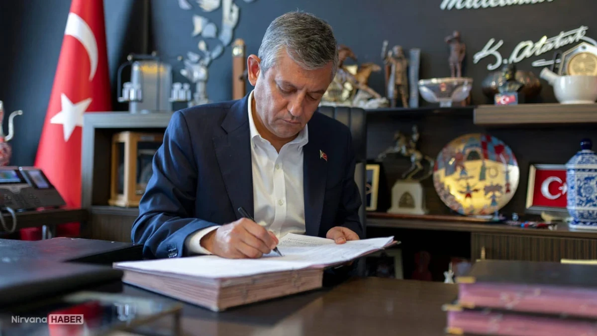 Özgür Özel'in kuracağı yeni partinin ismi ve logosu resmen duyuruldu