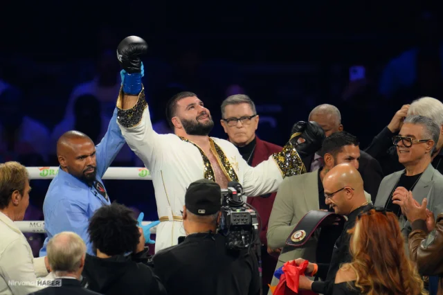 Las Vegas’ta boks gecesi: Hovhannisyan ile Navarro karşı karşıya