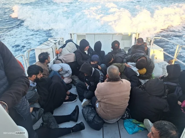 Çanakkale açıklarında 31 düzensiz göçmen yakalandı