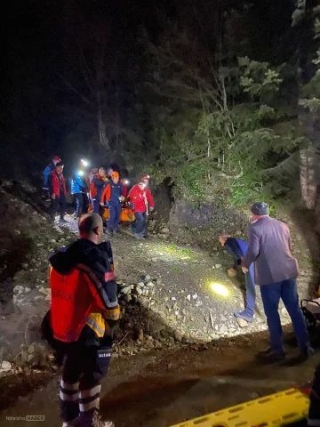 Kastamonu’da korku dolu anlar: Uçurumdan düşen genç kurtarıldı